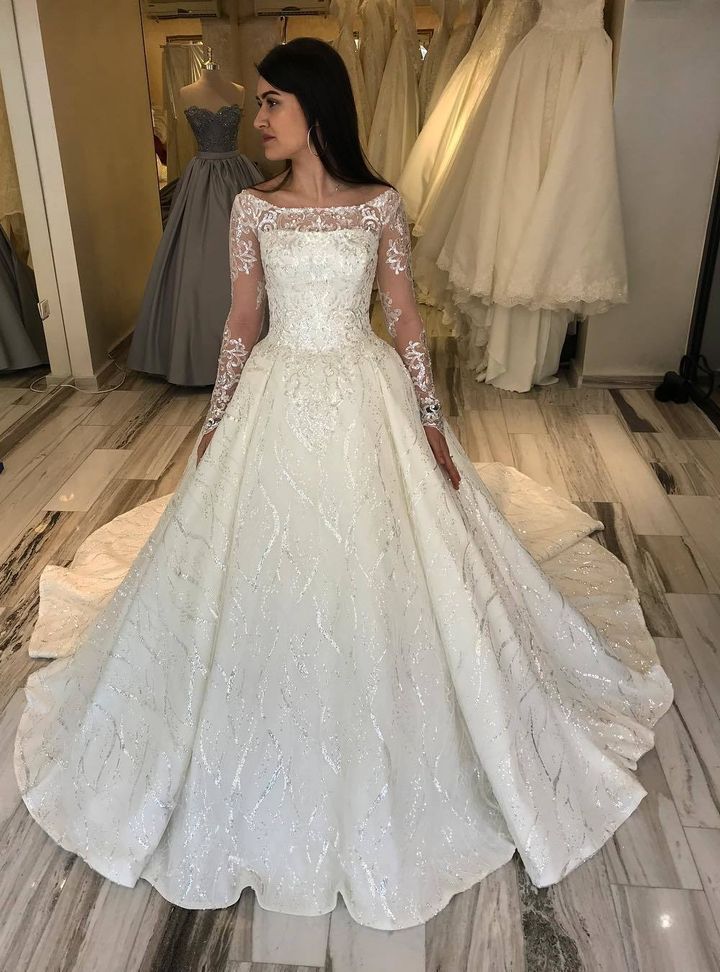 BDG 122 Prenses Kesim Kayık Yaka Romantik Gelinlik