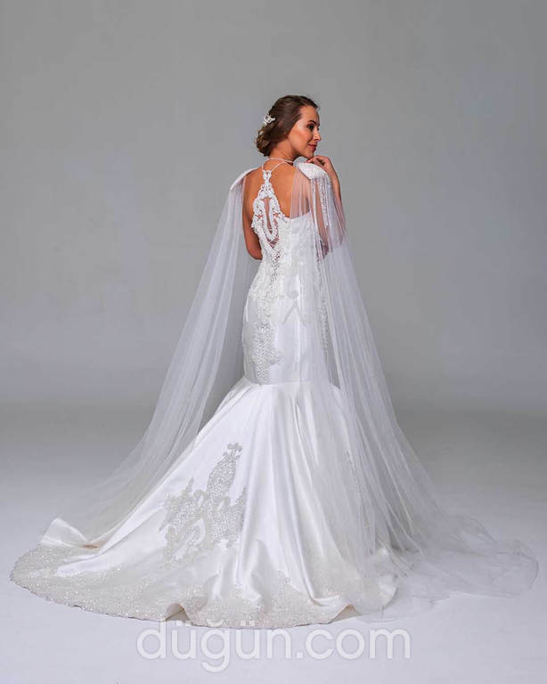 HLE 18 Balık Kesim Sırt Dekolteli Halter Yaka Gelinlik 1