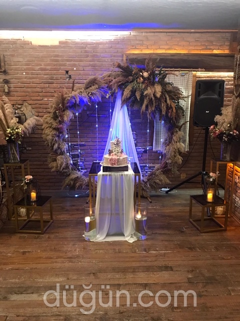 Hanzade Golden (Çakra) Palas