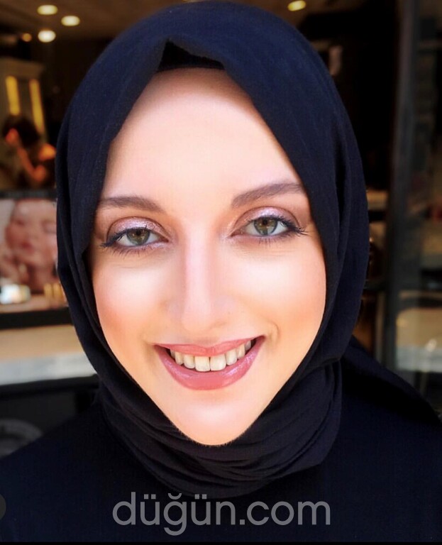 Make Up by Zella Bella