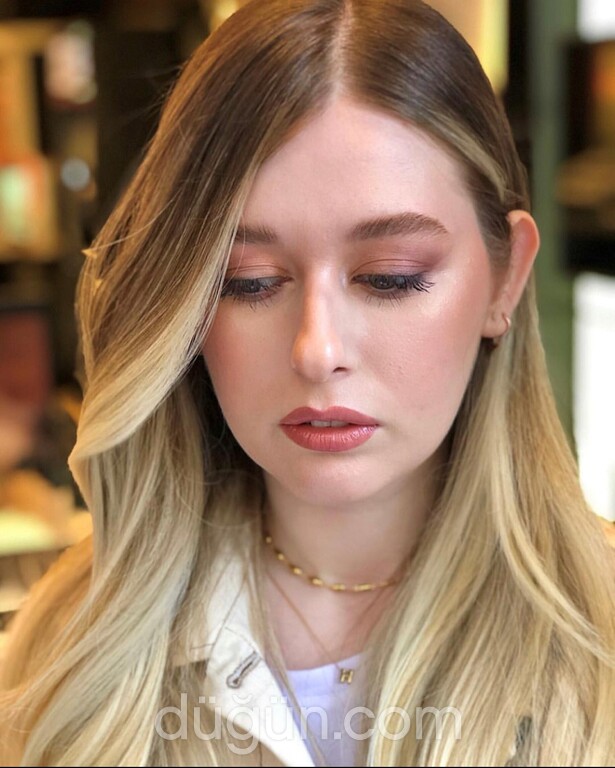 Make Up by Zella Bella