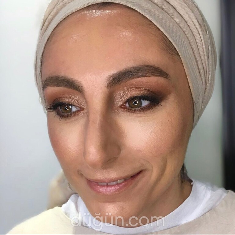 Make Up by Zella Bella