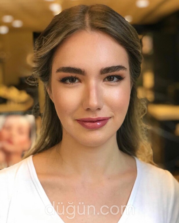 Make Up by Zella Bella