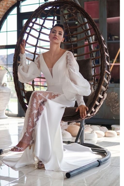 Diantus  Balık Kesim V Yaka Göğüs Dekolteli Gelinlik 3