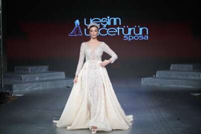 Yeşim Yücetürün Sposa