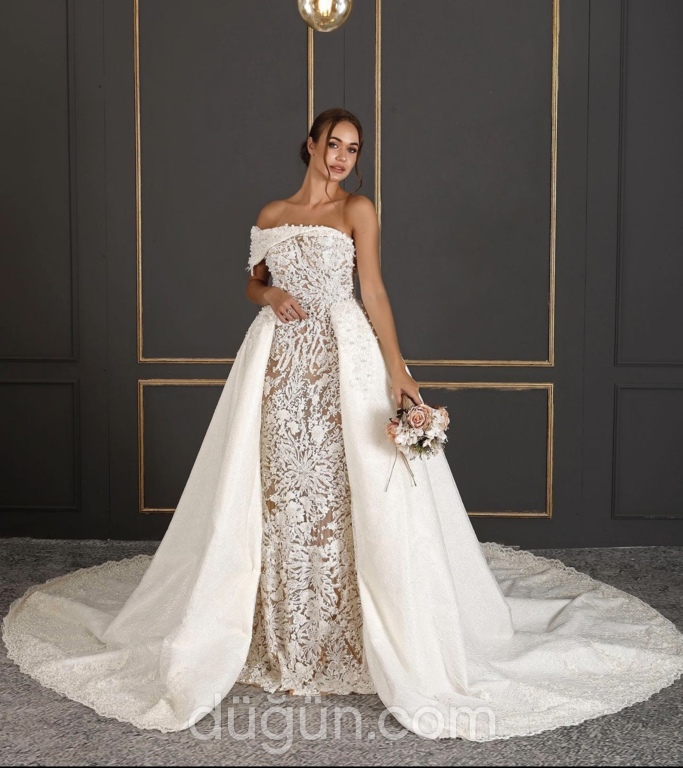 Yeşim Yücetürün Sposa