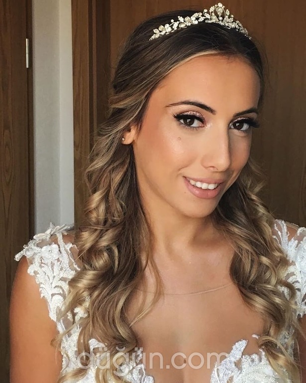 Makeup Artist Emre Şenel