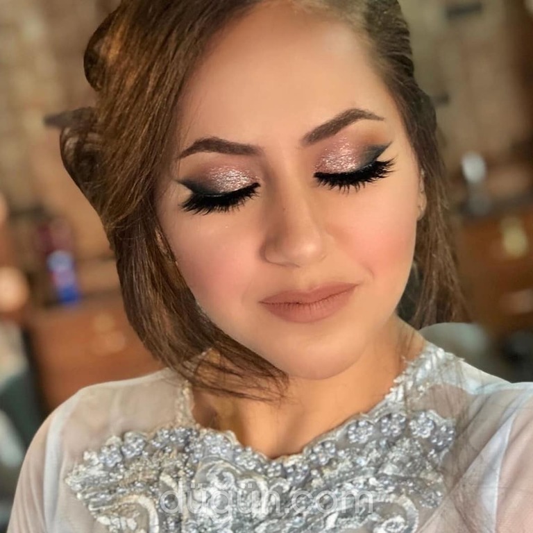 Makeup Artist Emre Şenel