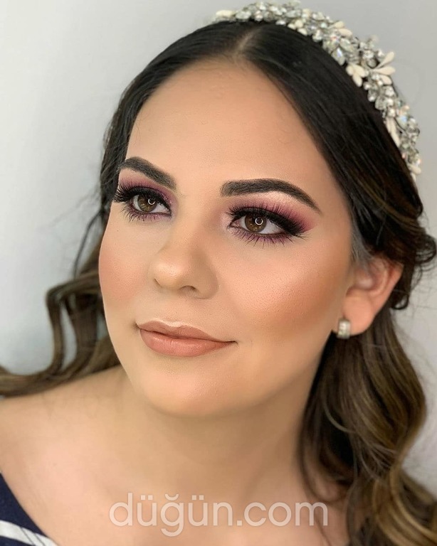 Makeup Artist Emre Şenel