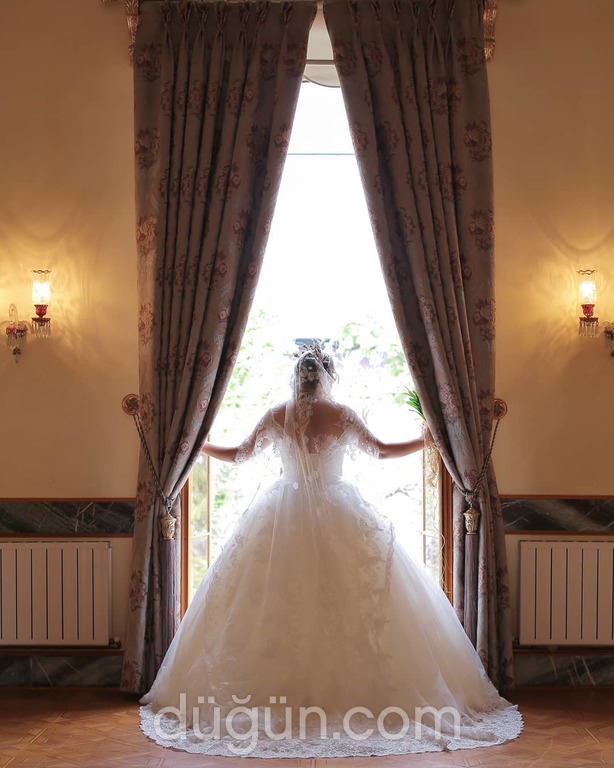 vanilla wedding boutique