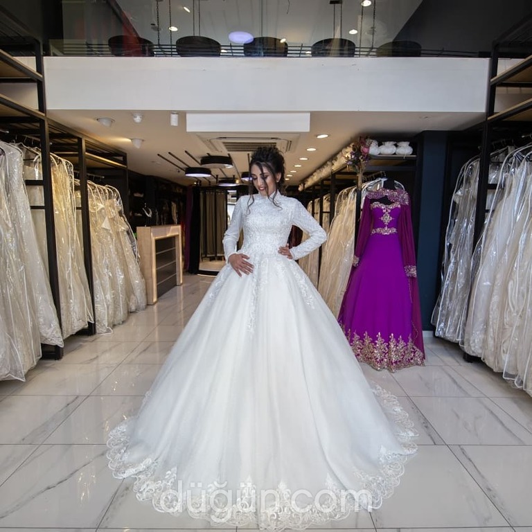 Cansu Akgün Modaevi