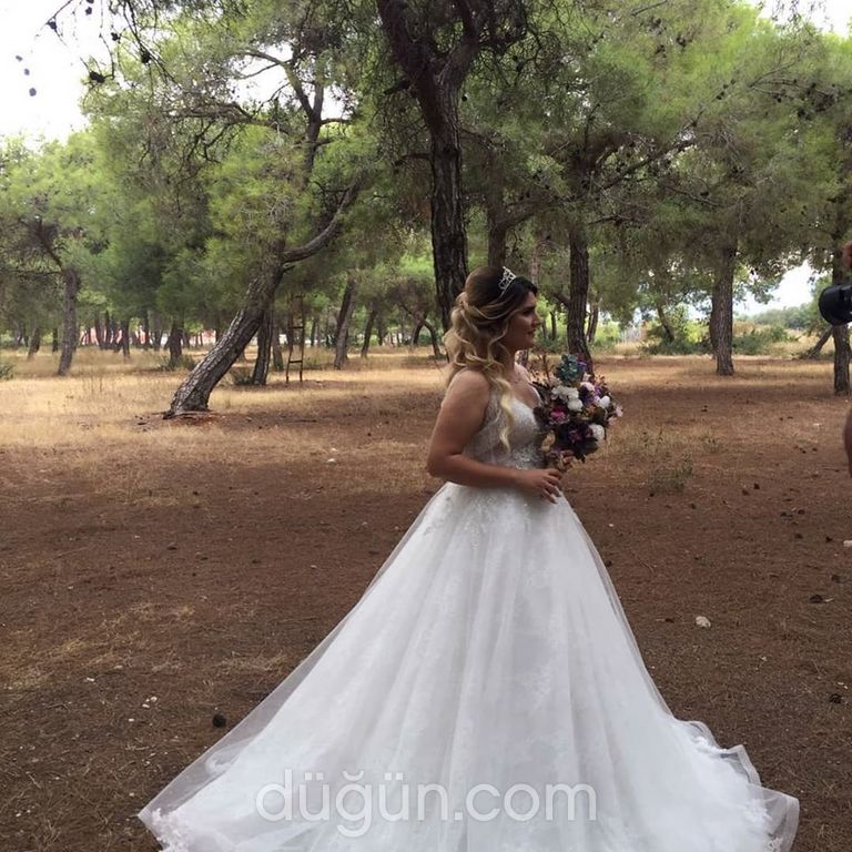 Cansu Akgün Modaevi