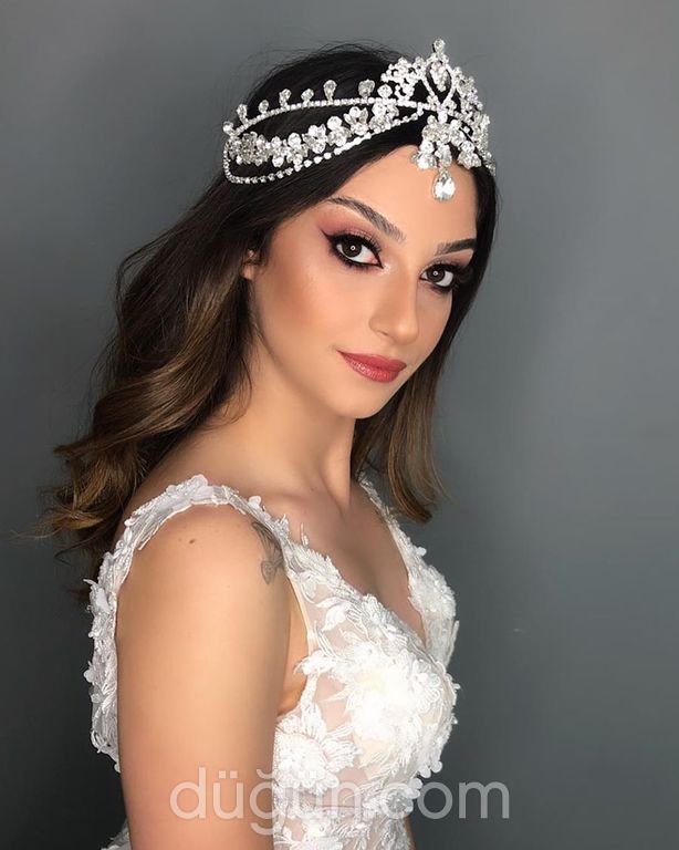 Nazire Mert Make-up Artist