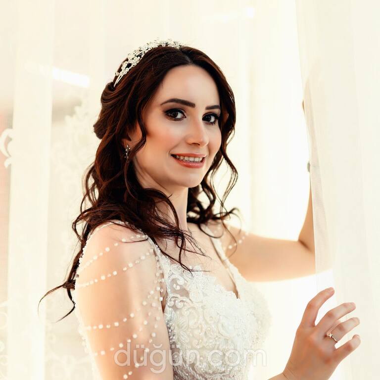 Naciye Kısar Makeup