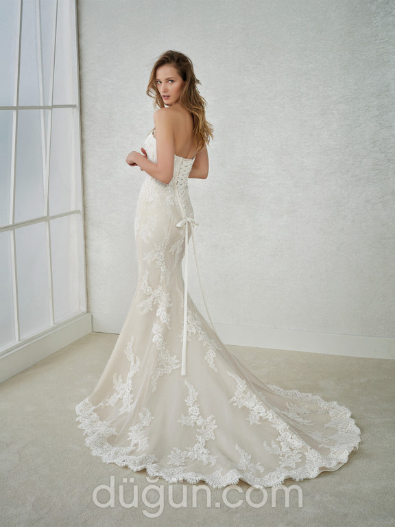 Dantelle- PR White One Fara Balık Kesim Straplez Sırt Dekolteli Gelinlik 2
