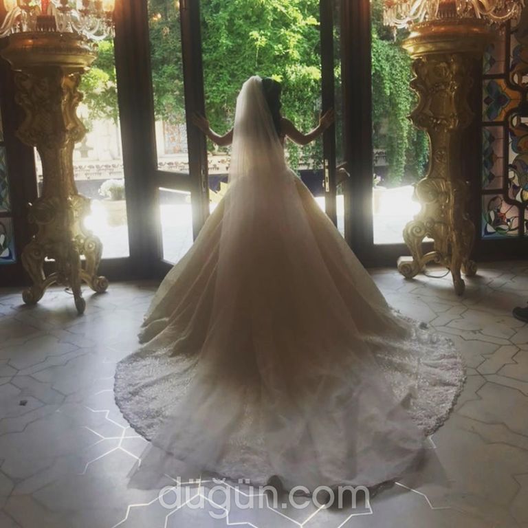 Lilya Gelinlik Ve Modaevi