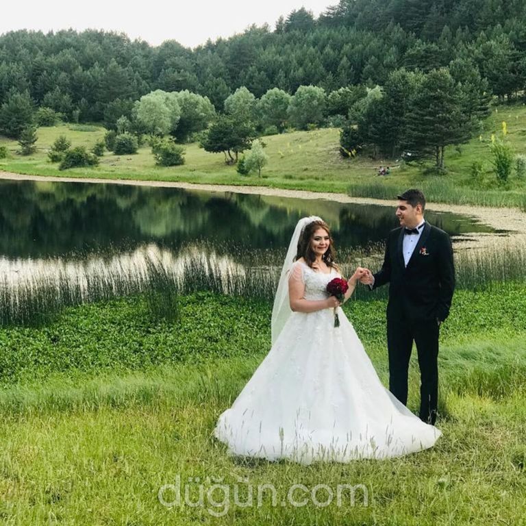 Lilya Gelinlik Ve Modaevi