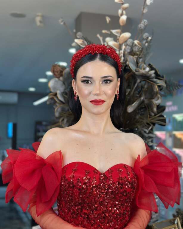 Ebru Öztel Kuaför