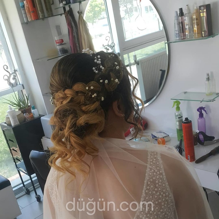 Lady Hair