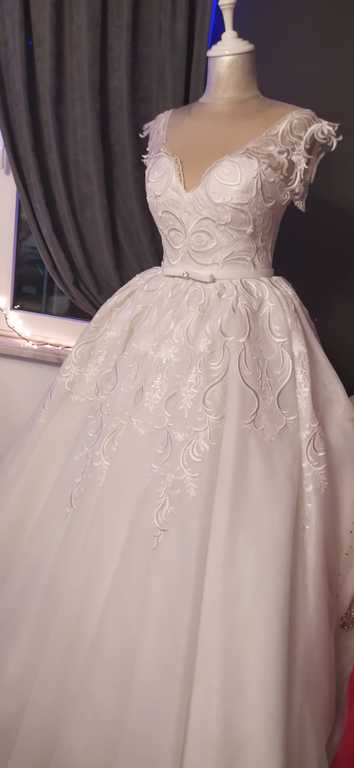 Cansu Tasçı Couture