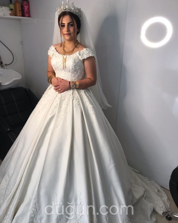 Özlem Avşar Saç Tasarım & Güzellik