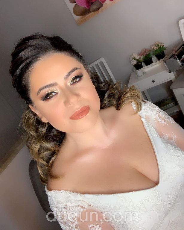 Makeup Artist Özlem Şamiloğlu