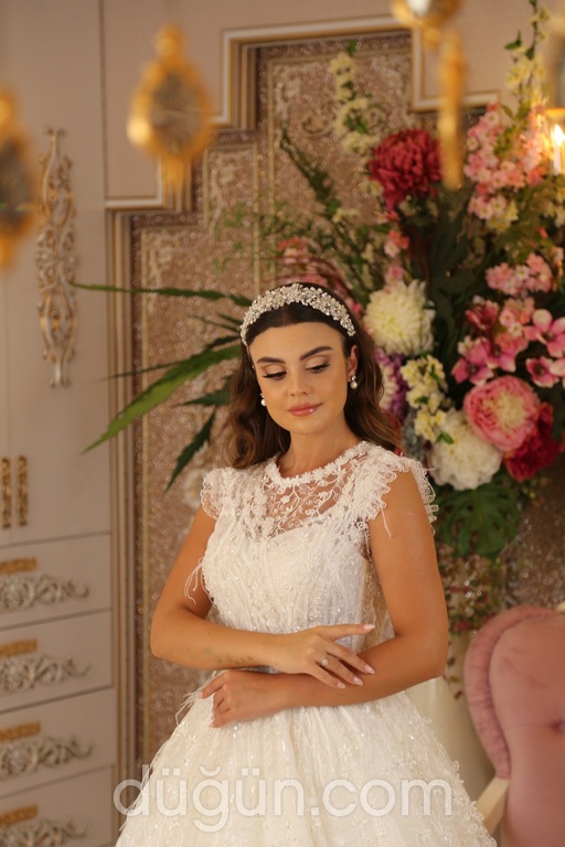 Lady  A Kesim Modern Romantik Gelinlik 4