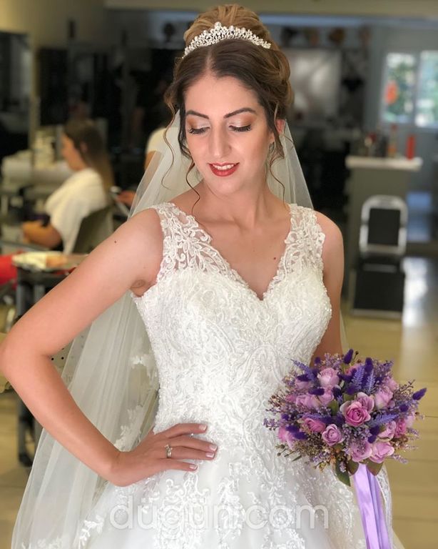 Saloon Adil Özdemir