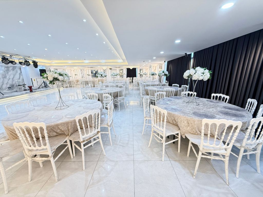 Alyans Deluxe Wedding