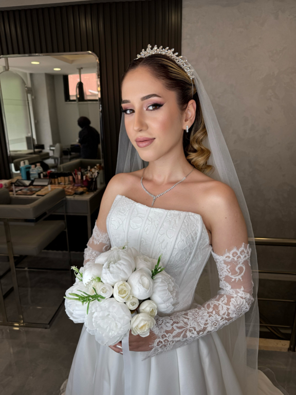 Sedanur Çelenk Kuaför