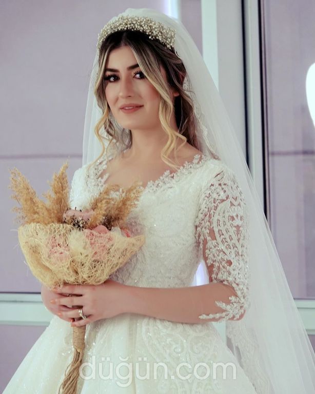 Büşra Saraç Make Up Studio