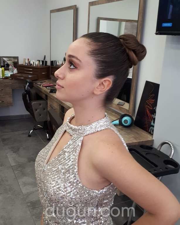 Burhan Akar Saç Tasarım