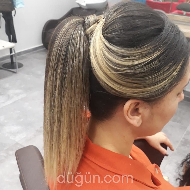 Burhan Akar Saç Tasarım