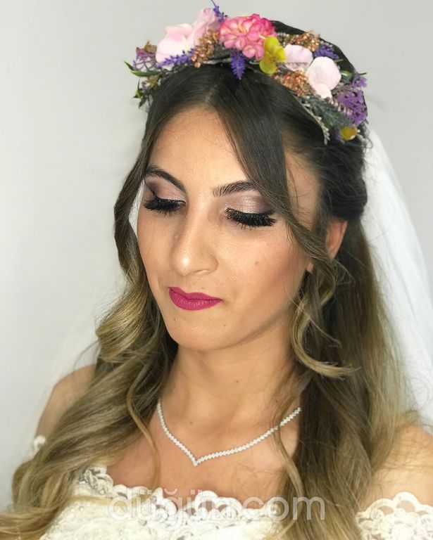 Mine Üstün Kuaför