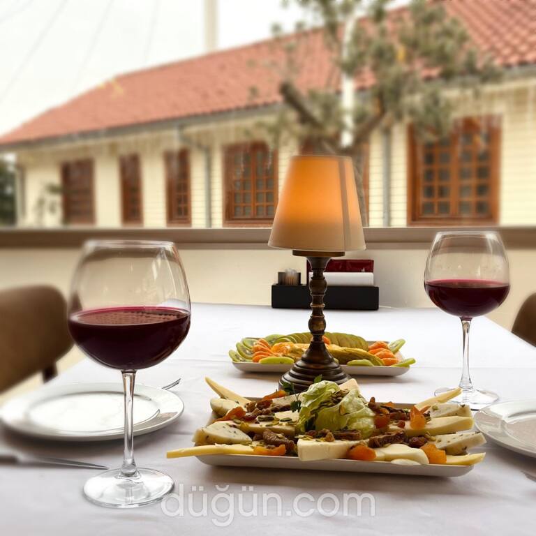 Tike Restaurant IstMarina