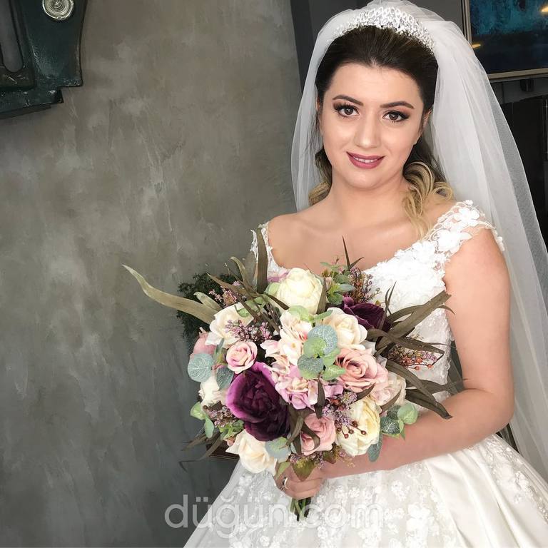 Esra Selçukkaya Kuaför ve Güzellik