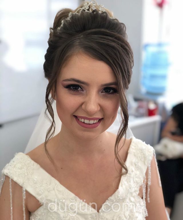 Esin Kuaför Yıldırım