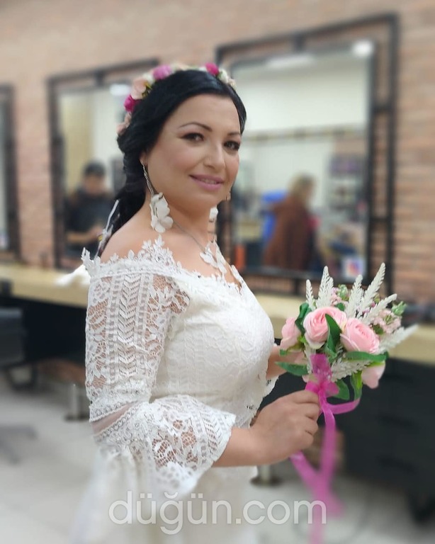 Hayriye Ödemiş Türban Tasarım Makyaj
