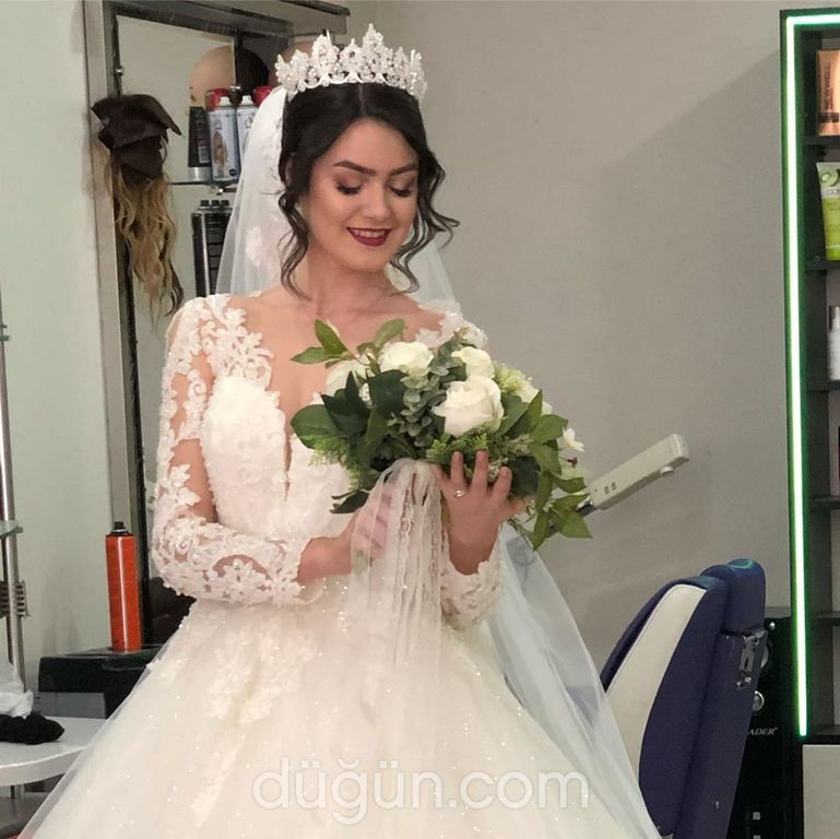 Burcu Şanlı Vip Hair Make Up Studio