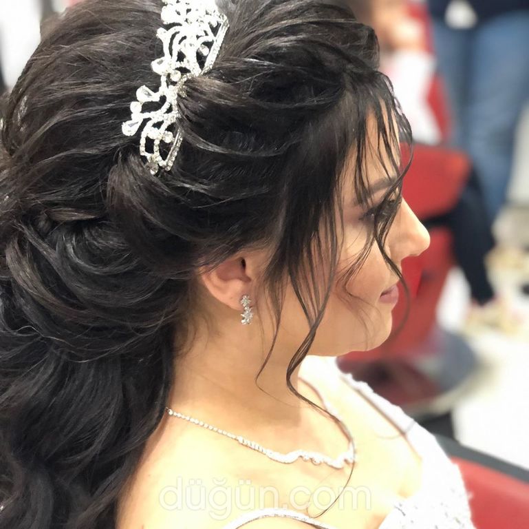 Burcu Şanlı Vip Hair Make Up Studio