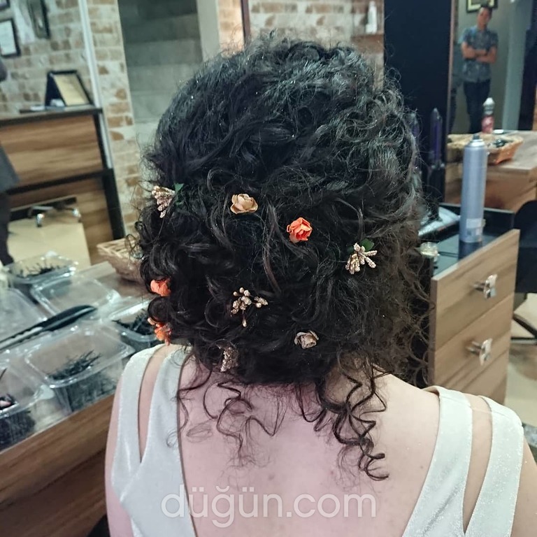 Almira Kuaför ve Güzellik Salonu