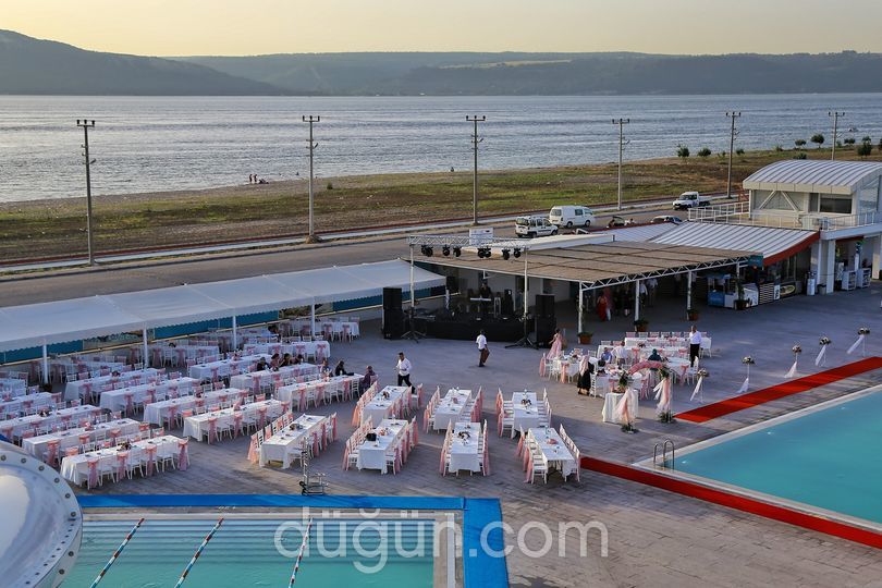 Aqua Hall