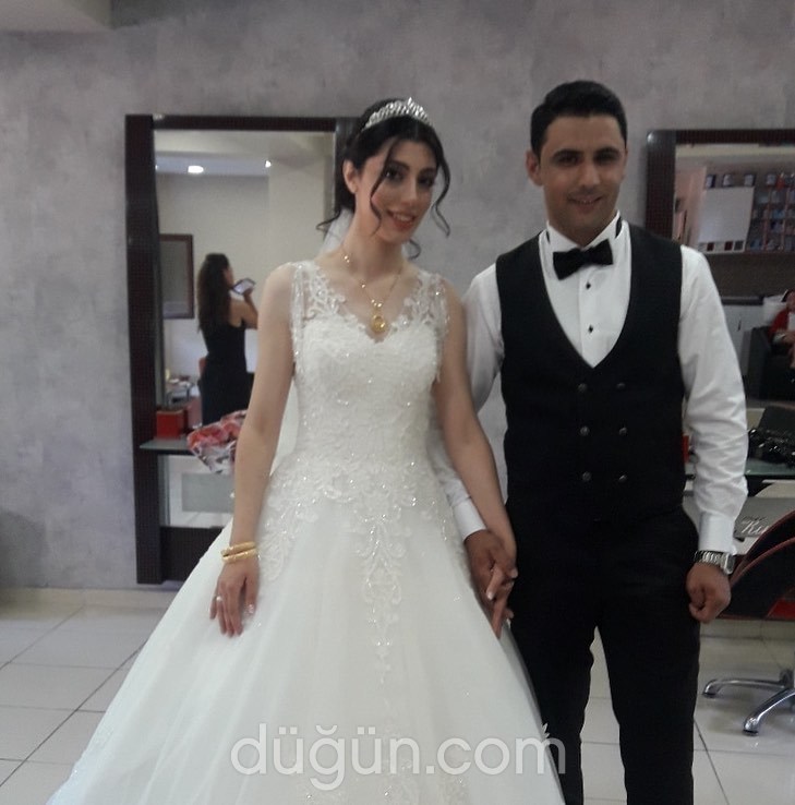 Kırmızı Kuaför