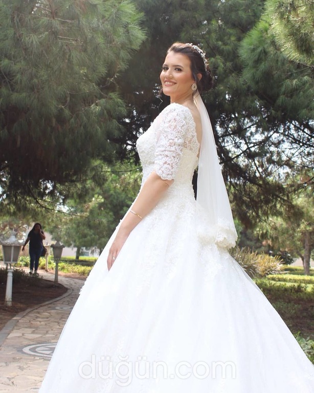 Şöhret Kuaför ve Gelinlik