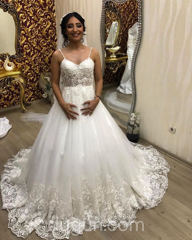 Senem Sürücü Wedding Dress