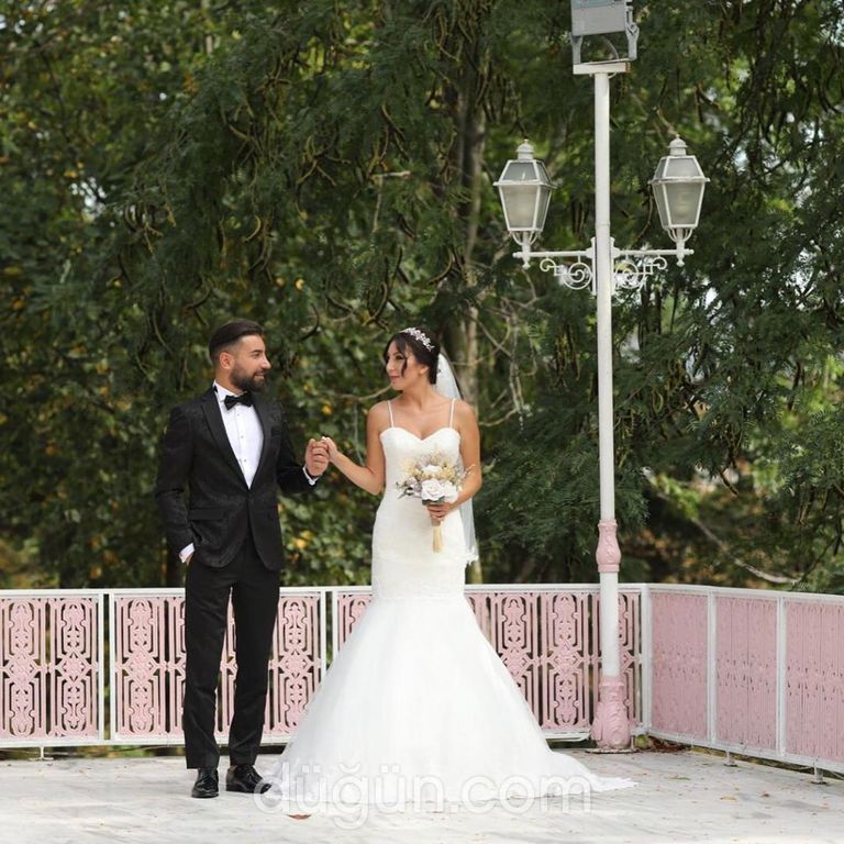 Senem Sürücü Wedding Dress