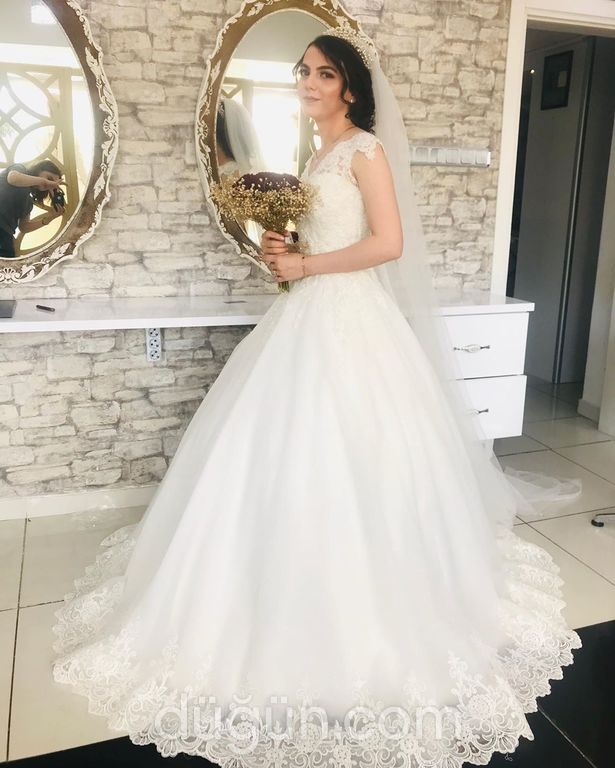 Şule Kuaför & Gelinlik