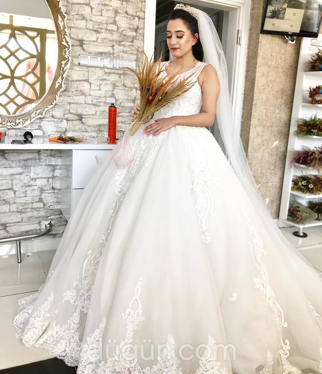 Şule Kuaför & Gelinlik