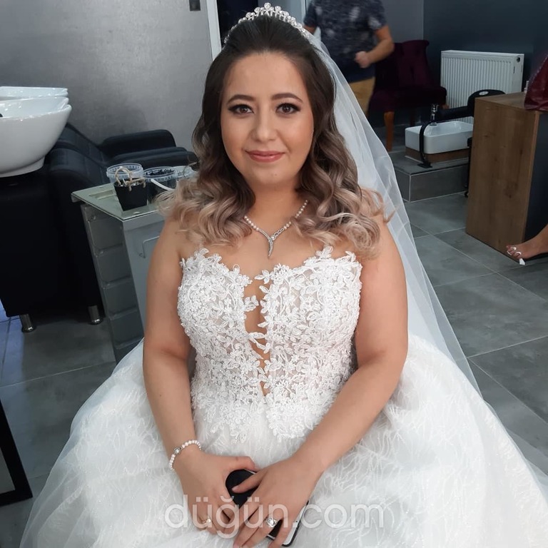 Özge & Yılmaz Saç Tasarım
