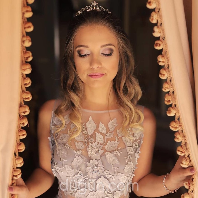 Alis Kuaför ve Güzelik Merkezi